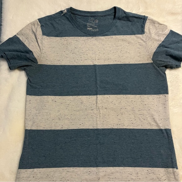 Men’s Striped T-Shirt - Picture 2 of 7